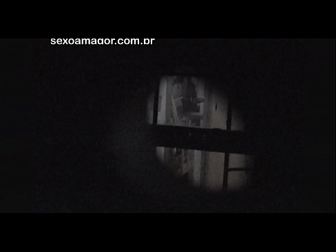 ❤️ ブロンドが空洞のレンガの後ろに隠れた近所の盗撮犯に密かにビデオ撮影される ❤  at ja.gayasianporn.ru ❌️